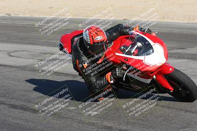 media/Dec-01-2025-Moto Forza (Mon) [[2daa91e15f]]/3-Beginner Group/Session 4 (Turn 10 Inside)/